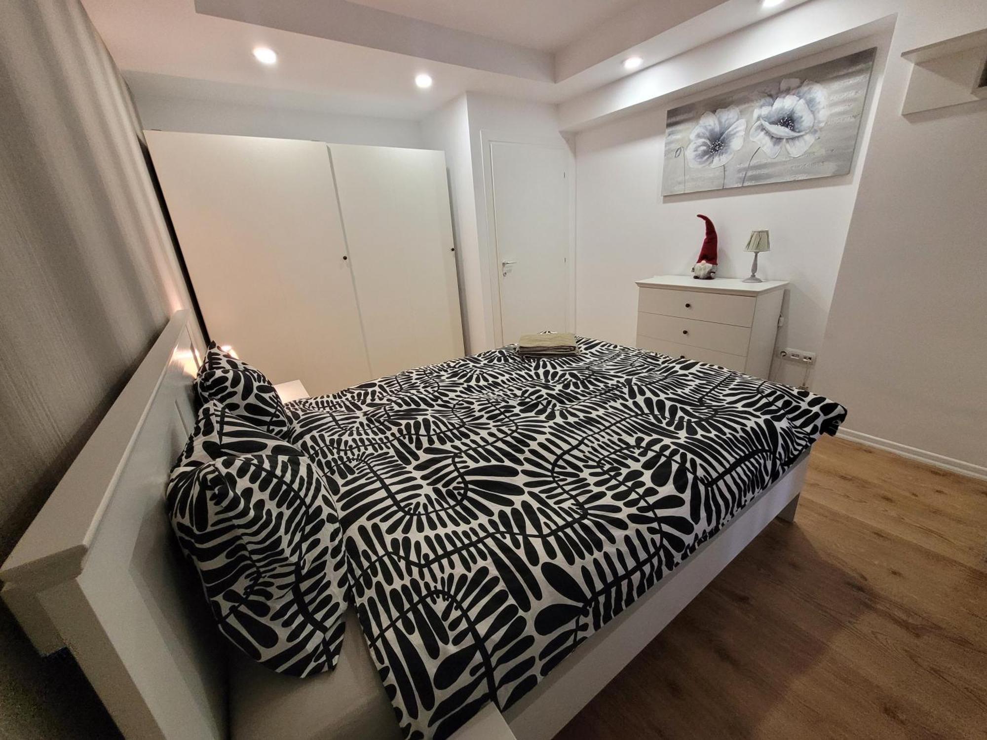 La Dolce Vita Apartment Stefanestii de Jos Extérieur photo